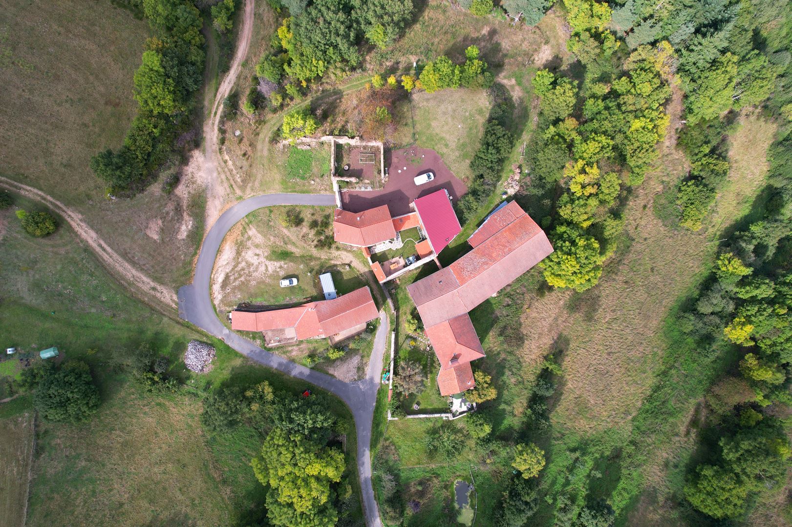 DJI_0078 La photo DJI_0078.JPG a été réduite de 97.39 % le Mercredi 17 Novembre 2021 à 15:11 par Photo Réducteur v4.13 à télécharger sur https://www.emjysoft.com/